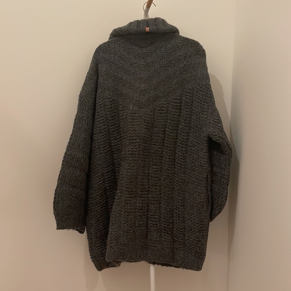 Lunya chunky wool charcoal grey cardigan - Picture 4 of 4